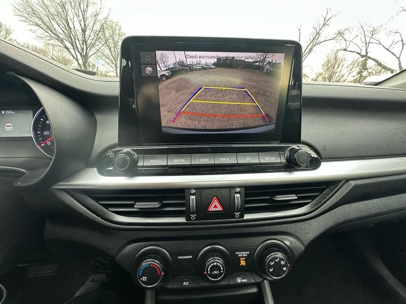 Kia Forte LXS IVT 2024