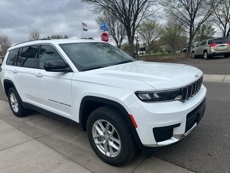 Jeep Grand Cherokee L Laredo 4x4 2023