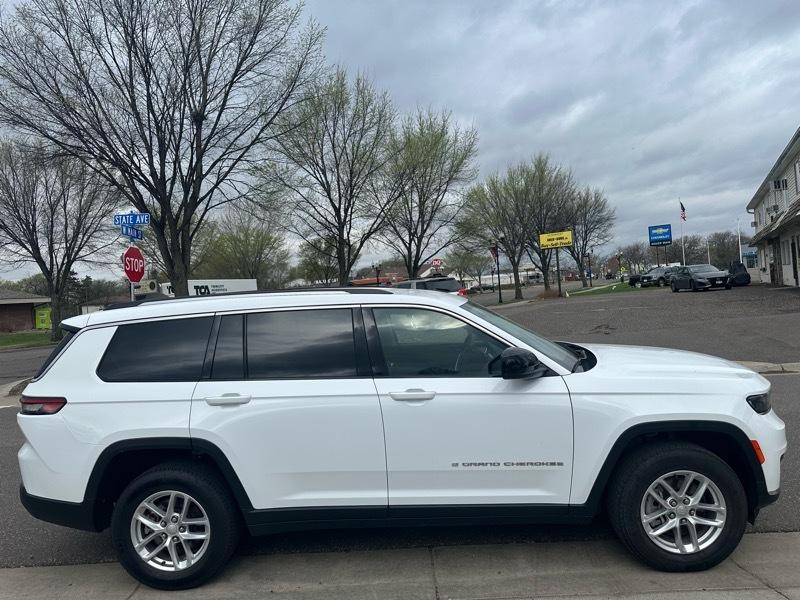 Jeep Grand Cherokee L Laredo 4x4 2023
