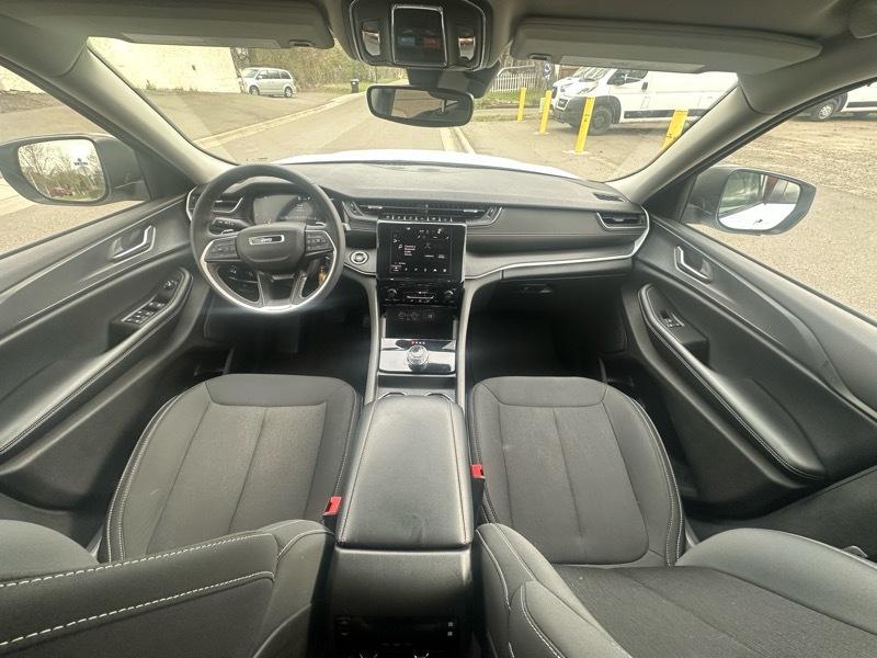 Jeep Grand Cherokee L Laredo 4x4 2023