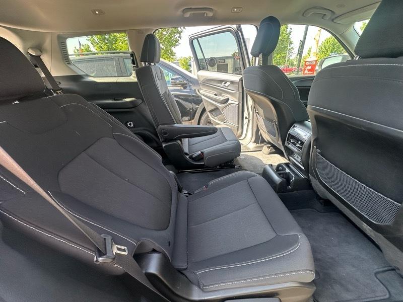 Jeep Grand Cherokee L Laredo 4x4 2023