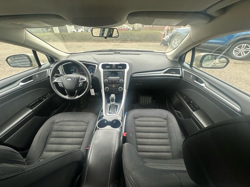 Ford Fusion 4dr Sdn SE FWD 2015