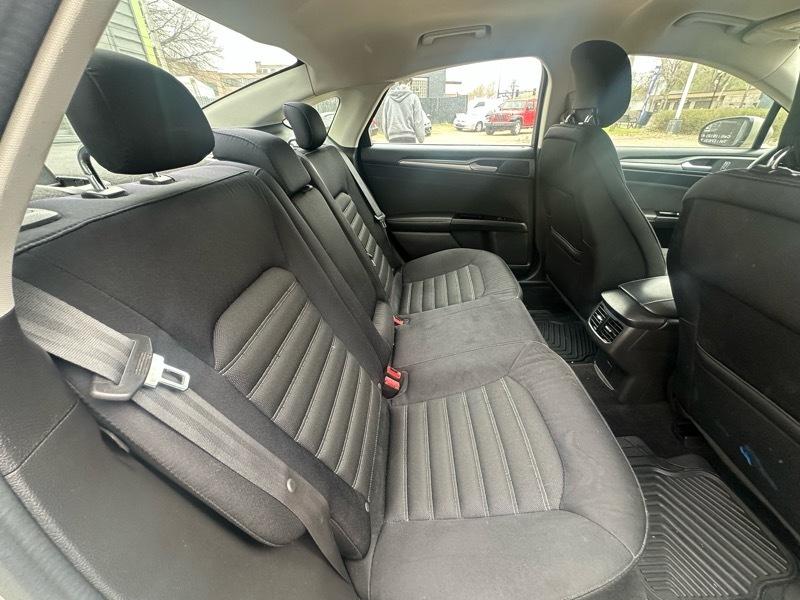 Ford Fusion 4dr Sdn SE FWD 2015