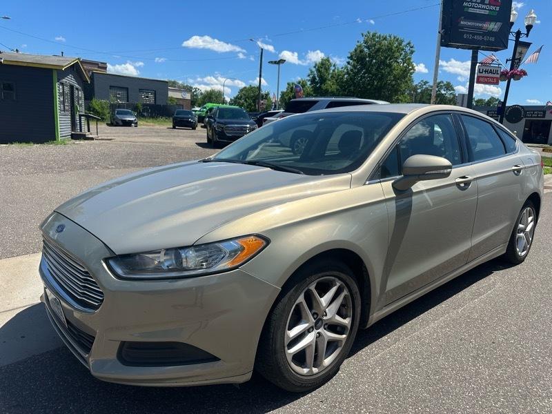 Ford Fusion 4dr Sdn SE FWD 2015
