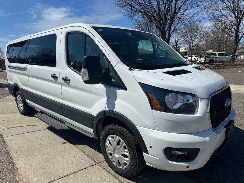 Ford Transit Passenger Wagon T-350 148" Low Roof XLT RWD 2025