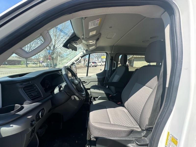 Ford Transit Passenger Wagon T-350 148" Low Roof XLT RWD 2025