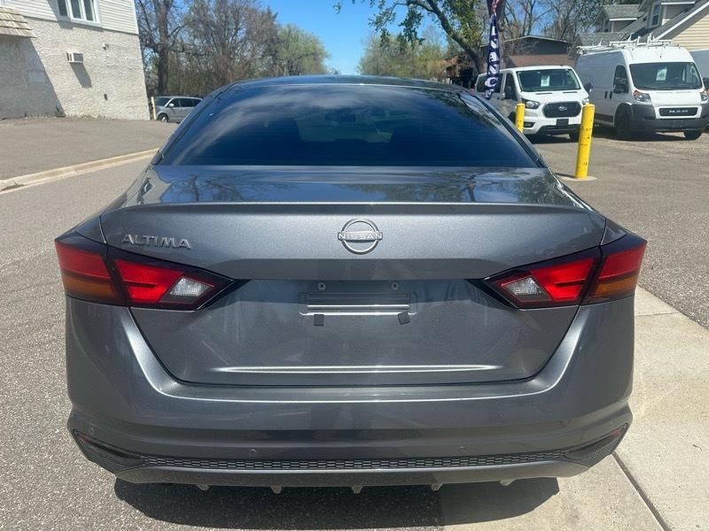 Nissan Altima 2.5 S Sedan 2024