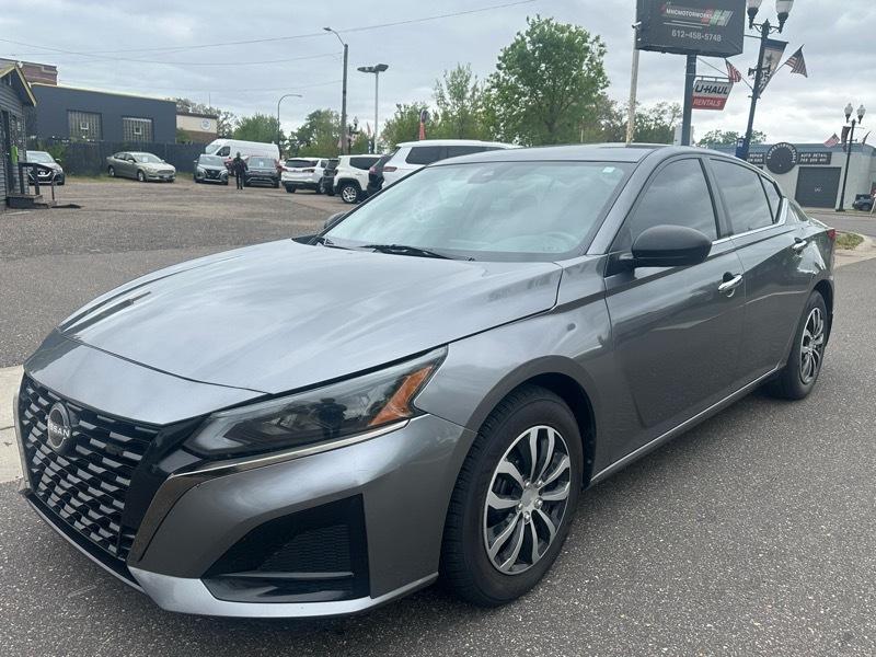 Nissan Altima 2.5 S Sedan 2024