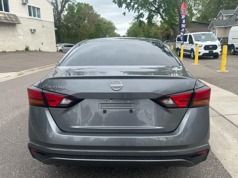 Nissan Altima 2.5 S Sedan 2024