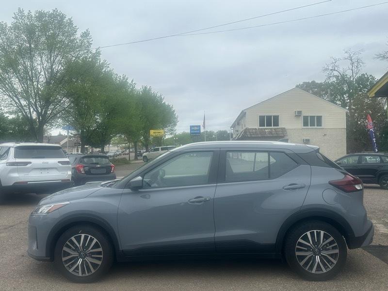 Nissan Kicks SV FWD 2023