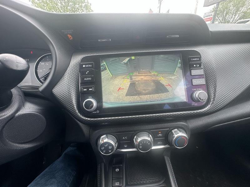 Nissan Kicks SV FWD 2023