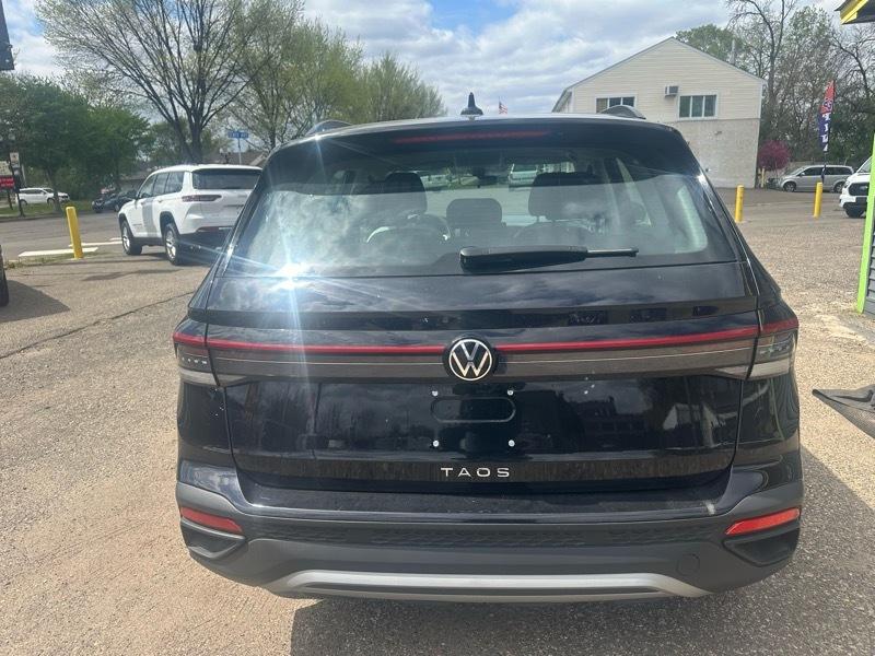 Volkswagen Taos S FWD 2026