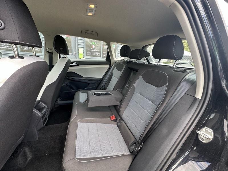 Volkswagen Taos S FWD 2026