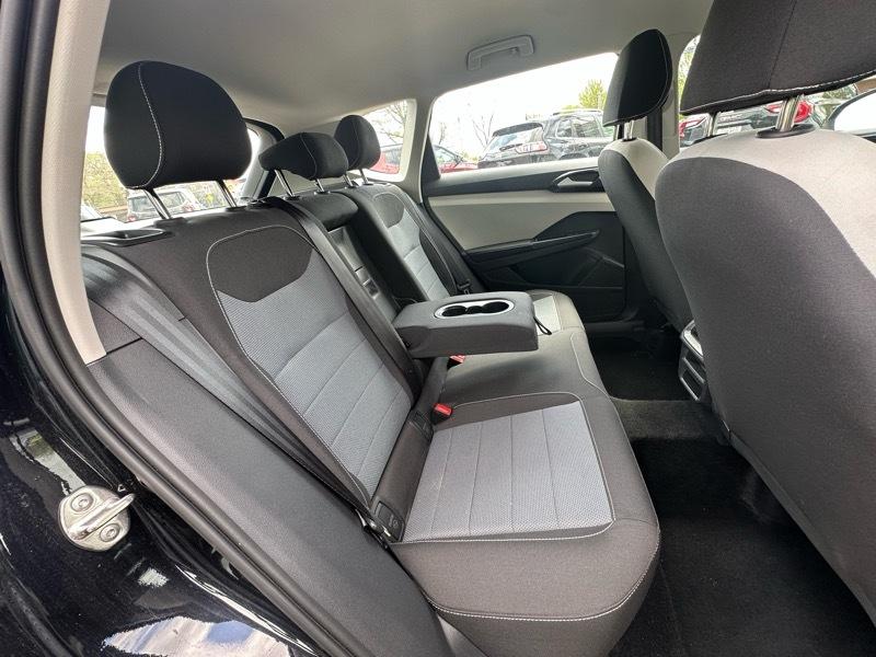 Volkswagen Taos S FWD 2026