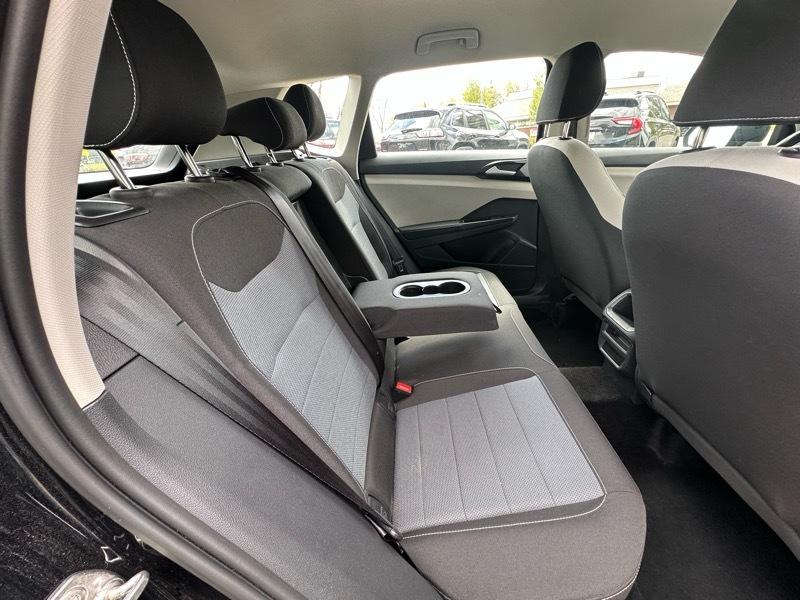 Volkswagen Taos S FWD 2026