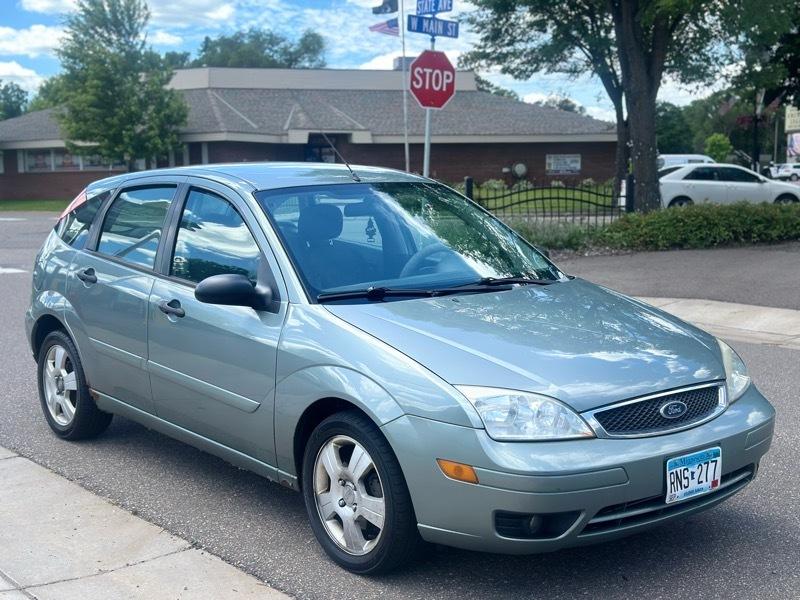 Ford Focus 5dr HB ZX5 SES 2005