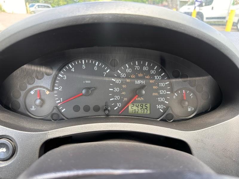Ford Focus 5dr HB ZX5 SES 2005