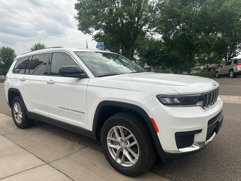 Jeep Grand Cherokee L Laredo 4x4 2023
