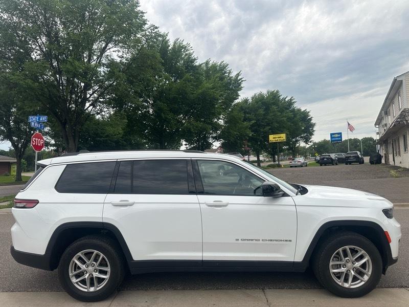 Jeep Grand Cherokee L Laredo 4x4 2023