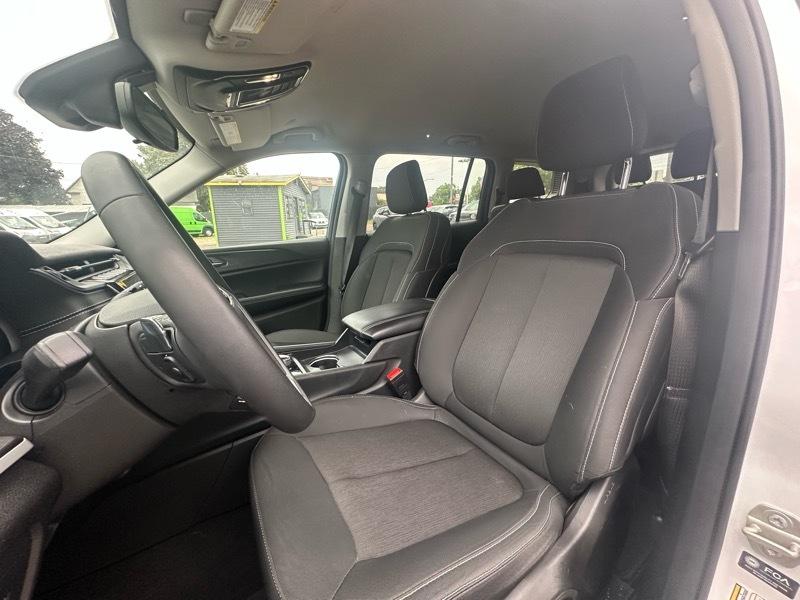 Jeep Grand Cherokee L Laredo 4x4 2023