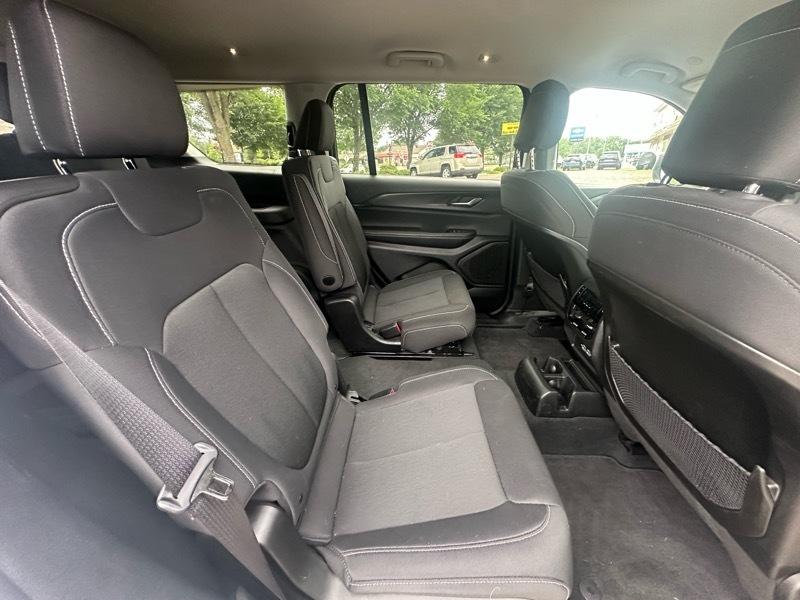 Jeep Grand Cherokee L Laredo 4x4 2023