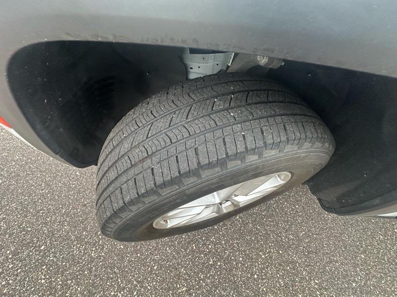 Jeep Grand Cherokee L Laredo 4x4 2023