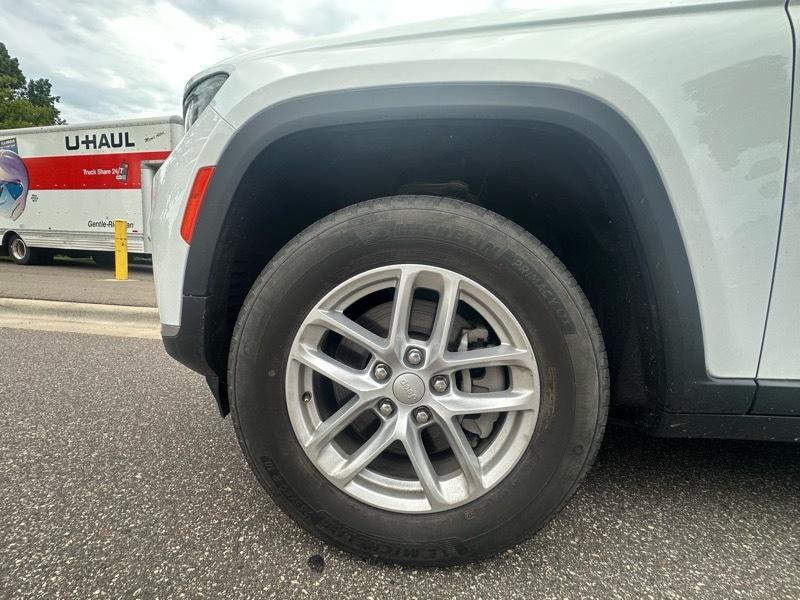 Jeep Grand Cherokee L Laredo 4x4 2023