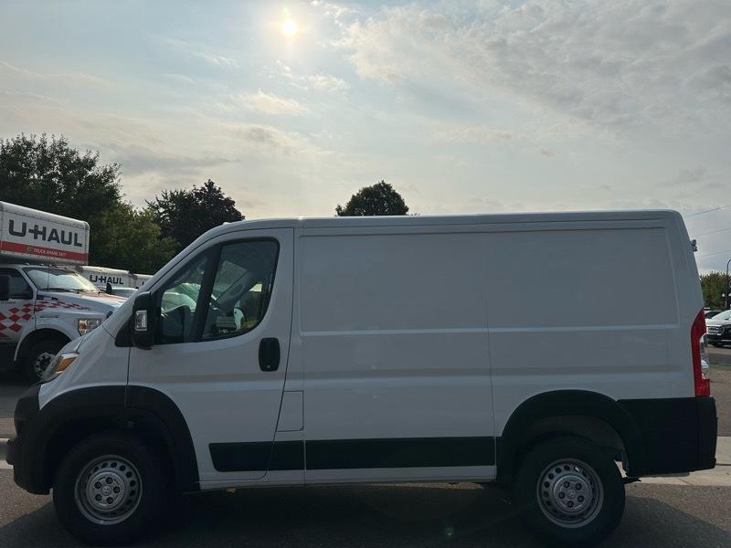 RAM ProMaster Cargo Van Tradesman 1500 Low Roof 118" WB w/Pass Seat 2025