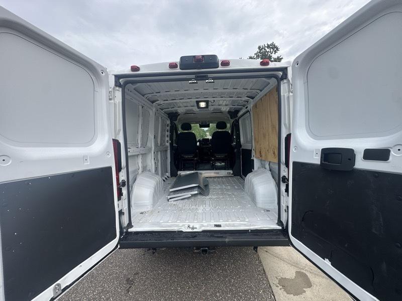 RAM ProMaster Cargo Van Tradesman 1500 Low Roof 118" WB w/Pass Seat 2025