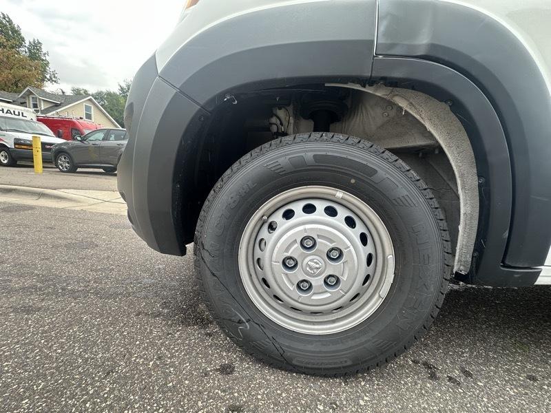 RAM ProMaster Cargo Van Tradesman 1500 Low Roof 118" WB w/Pass Seat 2025