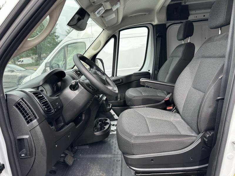 RAM ProMaster Cargo Van Tradesman 1500 Low Roof 118" WB w/Pass Seat 2025