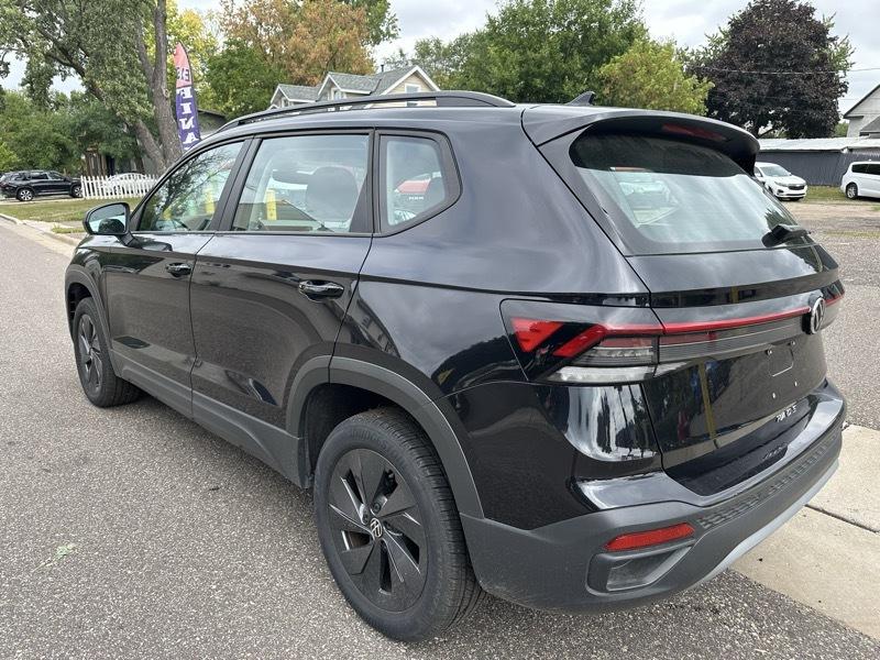 Volkswagen Taos S FWD 2026