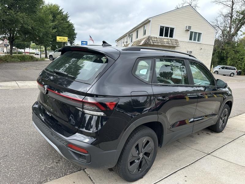 Volkswagen Taos S FWD 2026