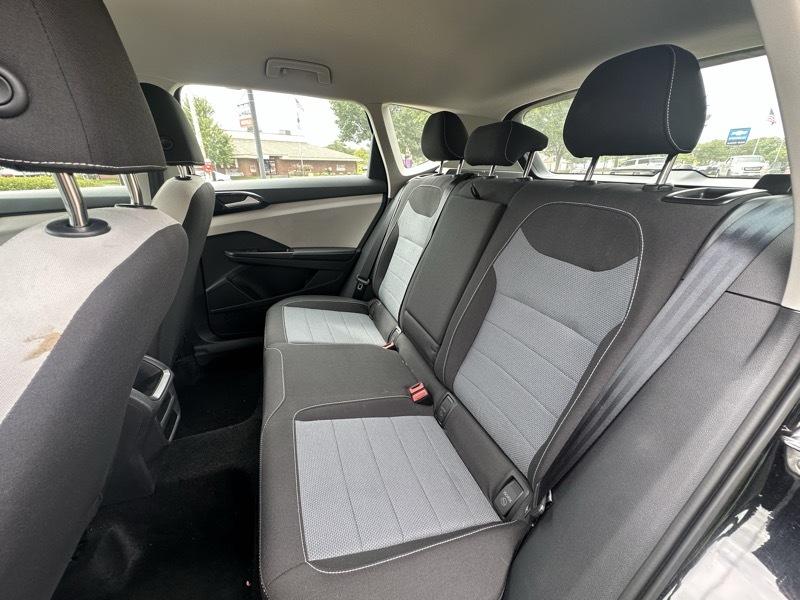 Volkswagen Taos S FWD 2026
