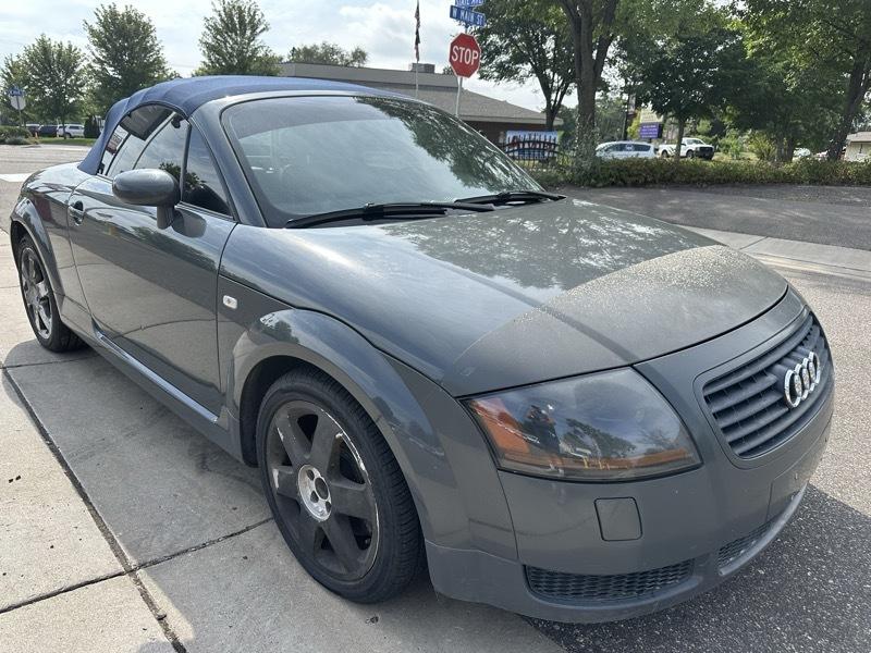 Audi TT 2dr Roadster 5-Spd 2001