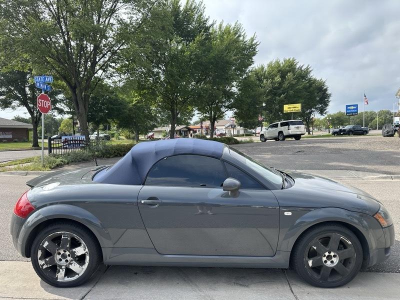 Audi TT 2dr Roadster 5-Spd 2001