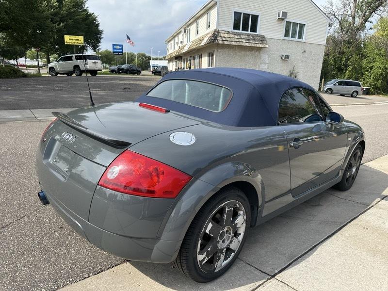 Audi TT 2dr Roadster 5-Spd 2001