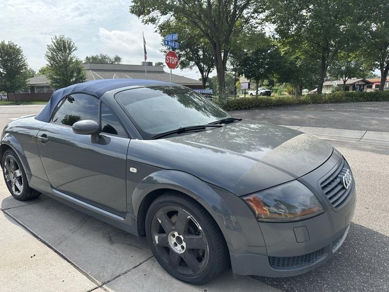 Audi TT 2dr Roadster 5-Spd 2001