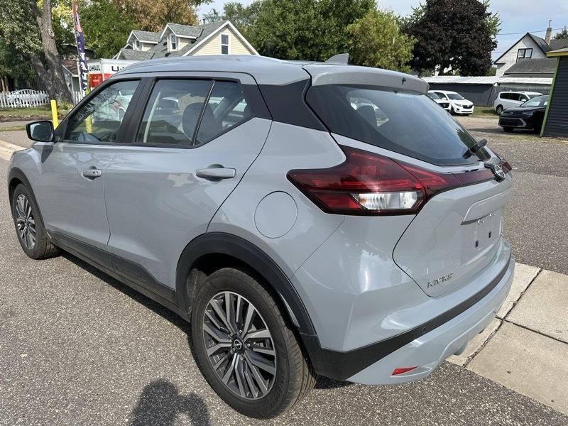 Nissan Kicks SV FWD 2023