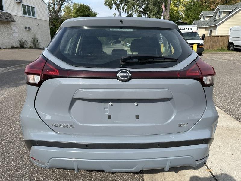 Nissan Kicks SV FWD 2023