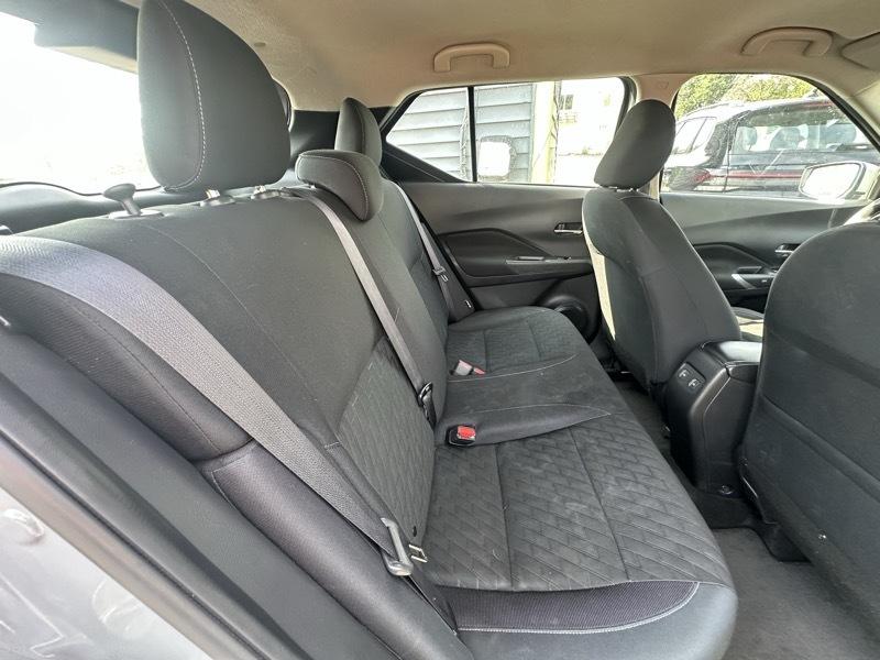 Nissan Kicks SV FWD 2023