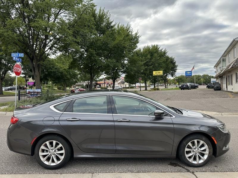 Chrysler 200 4dr Sdn C FWD 2015
