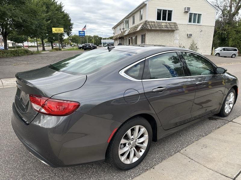 Chrysler 200 4dr Sdn C FWD 2015