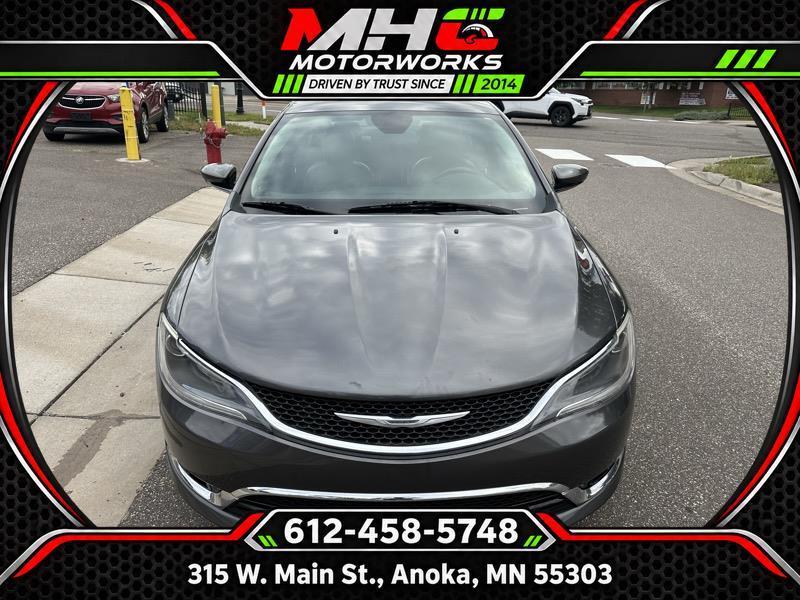 2015 Chrysler 200 4dr Sdn C FWD