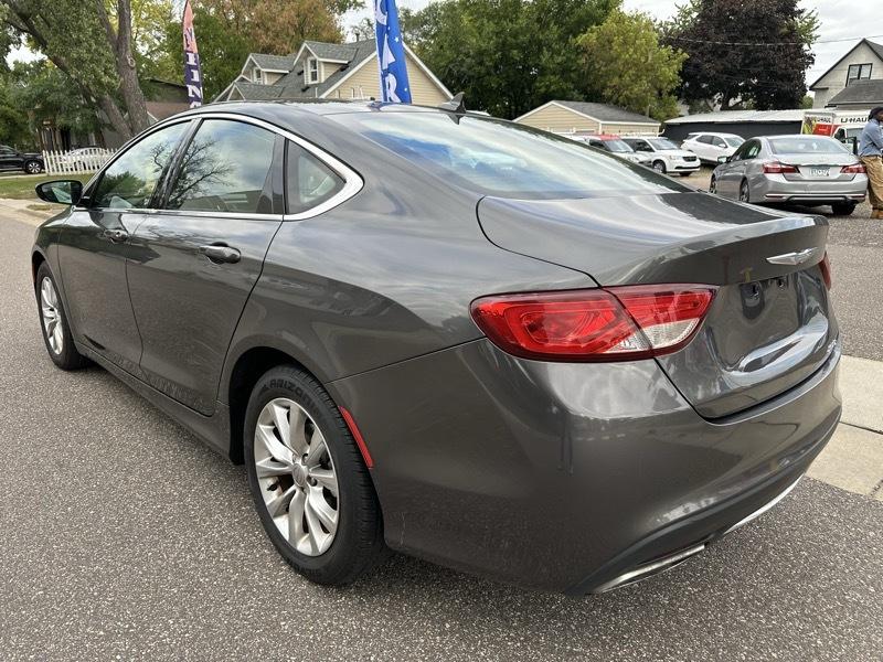 Chrysler 200 4dr Sdn C FWD 2015
