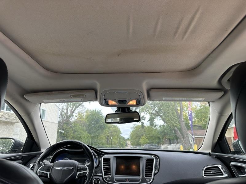 Chrysler 200 4dr Sdn C FWD 2015