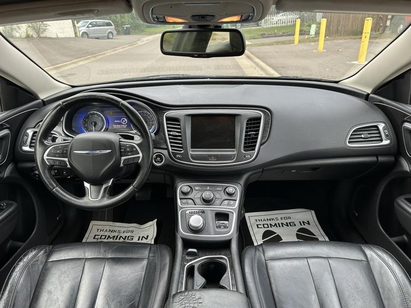 Chrysler 200 4dr Sdn C FWD 2015