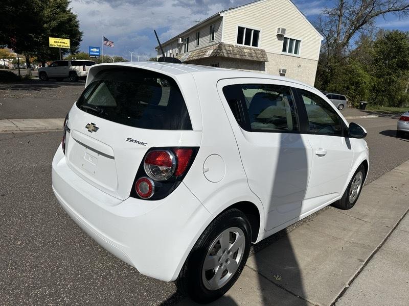 Chevrolet Sonic 5dr HB Auto LS 2015