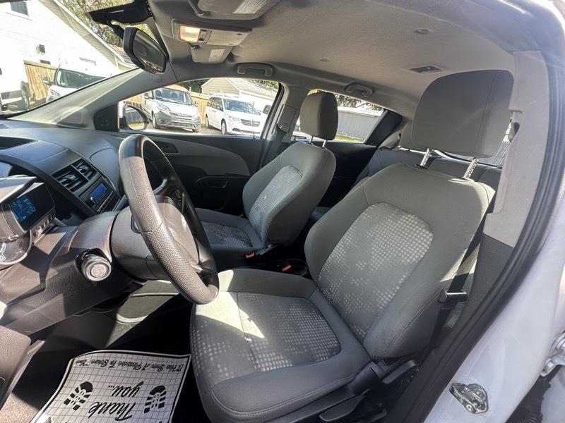 Chevrolet Sonic 5dr HB Auto LS 2015