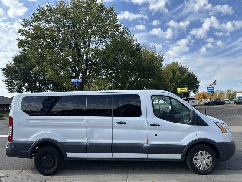 Ford Transit Passenger Wagon T-350 148" Low Roof XLT RWD 2015